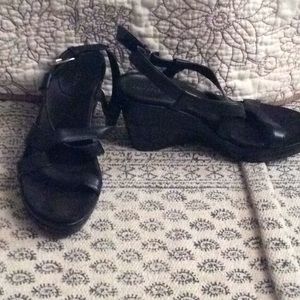 Aerosoles black sandals